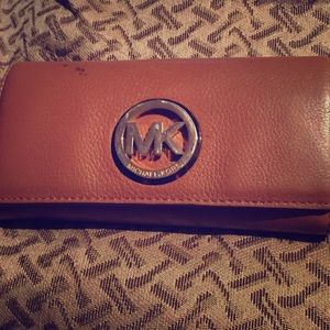 Michael kors wallet